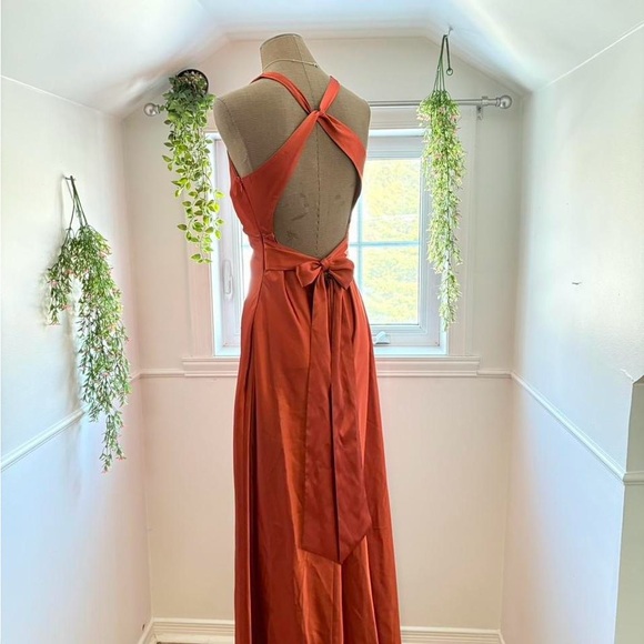 Elegant Burnt Orange Maxi Dress - Picture 2 of 8